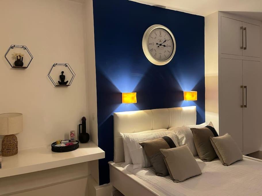 Modern Studio In Barbican Ec1 - Blue - F4 Лондон Экстерьер фото